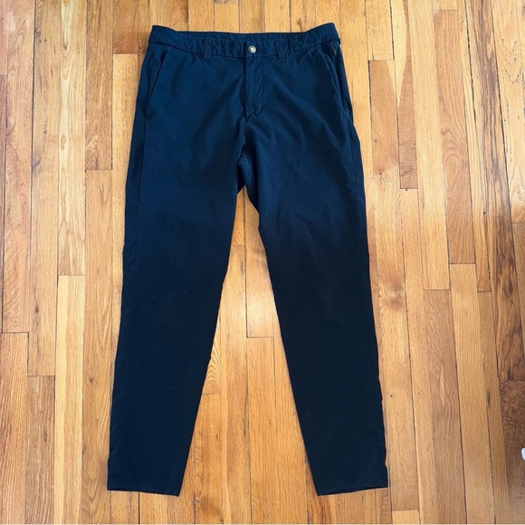 LULULEMON Commission Slim-Fit Pant Ventlight
Black 33x30 - Picture 2 of 7